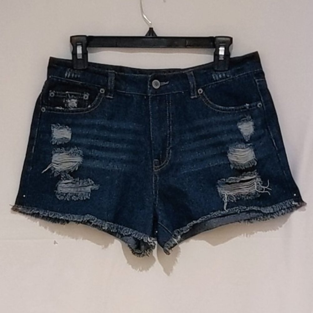 Discovery Jeans Short - Shazzy Style Mid rise Dark Denim shorts with fringe